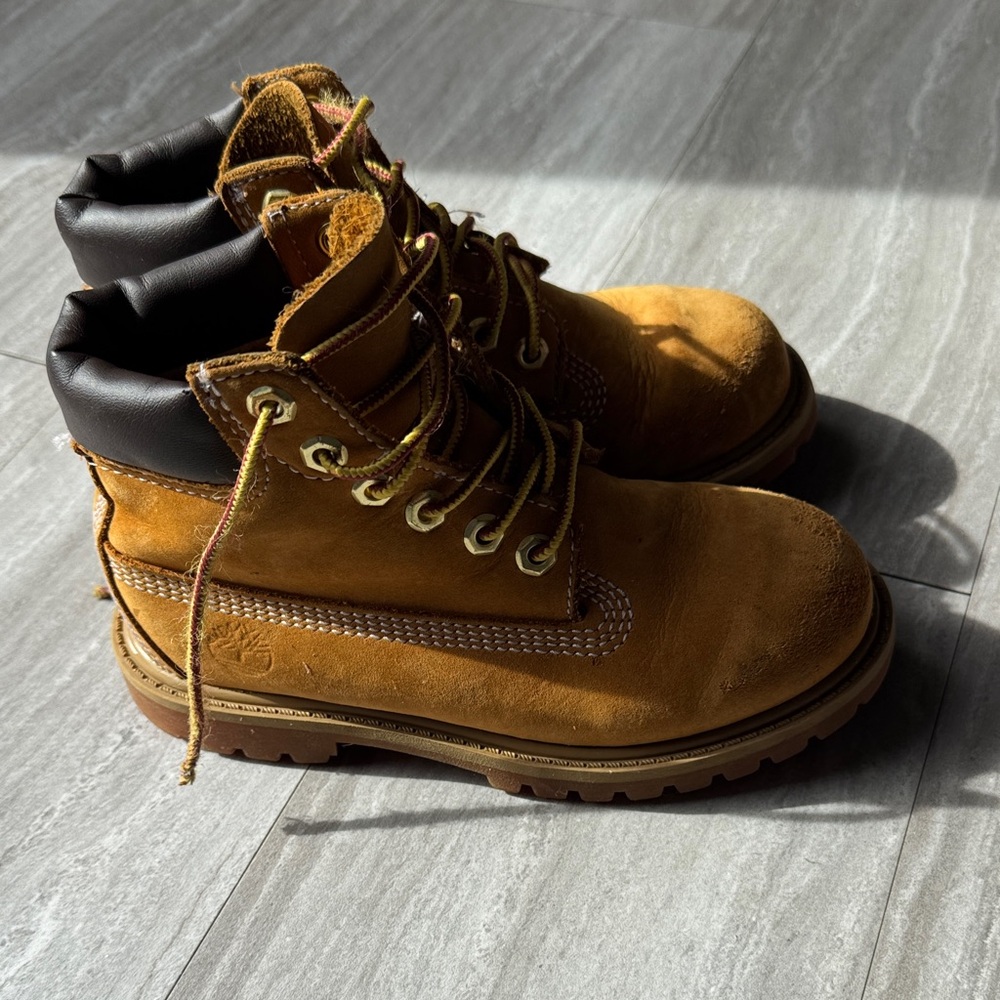 Timberland Boy’s Tan Leather Boots